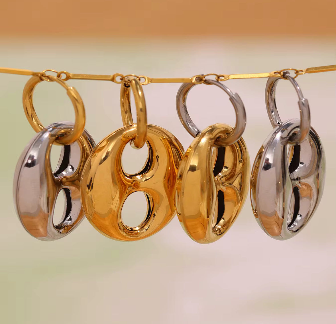 Marine Link Hoop Earrings in Gold with Gold Charm