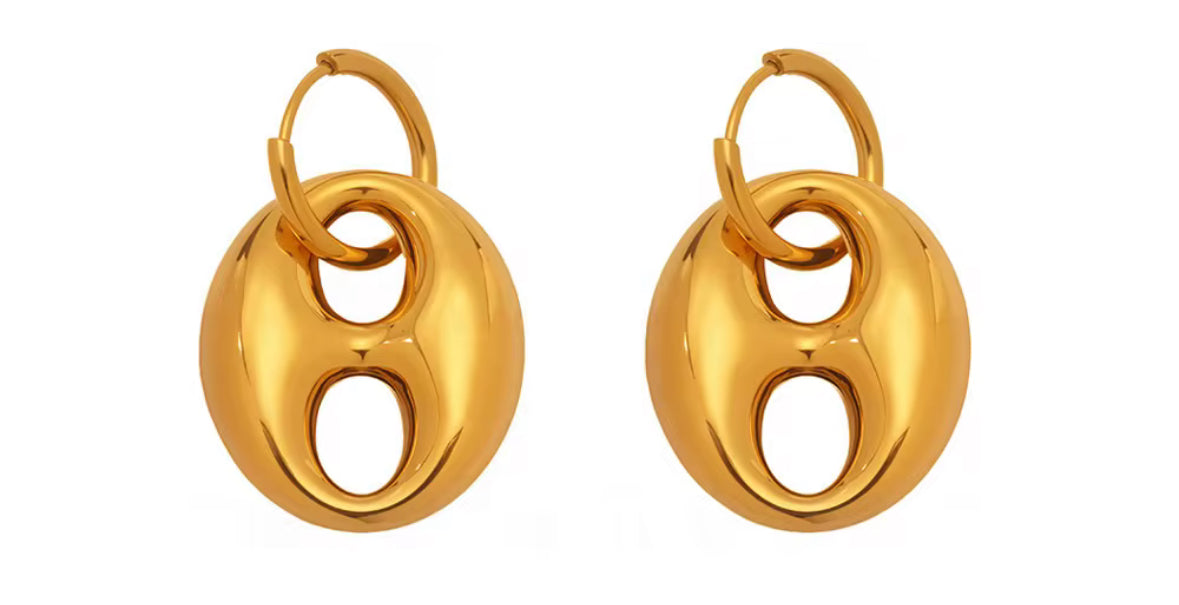 Marine Link Hoop Earrings in Gold with Gold Charm